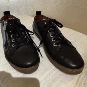 Pikolinos Lagos Women US 7-7.5 EU 38 Black Leather Sneakers Side Zip